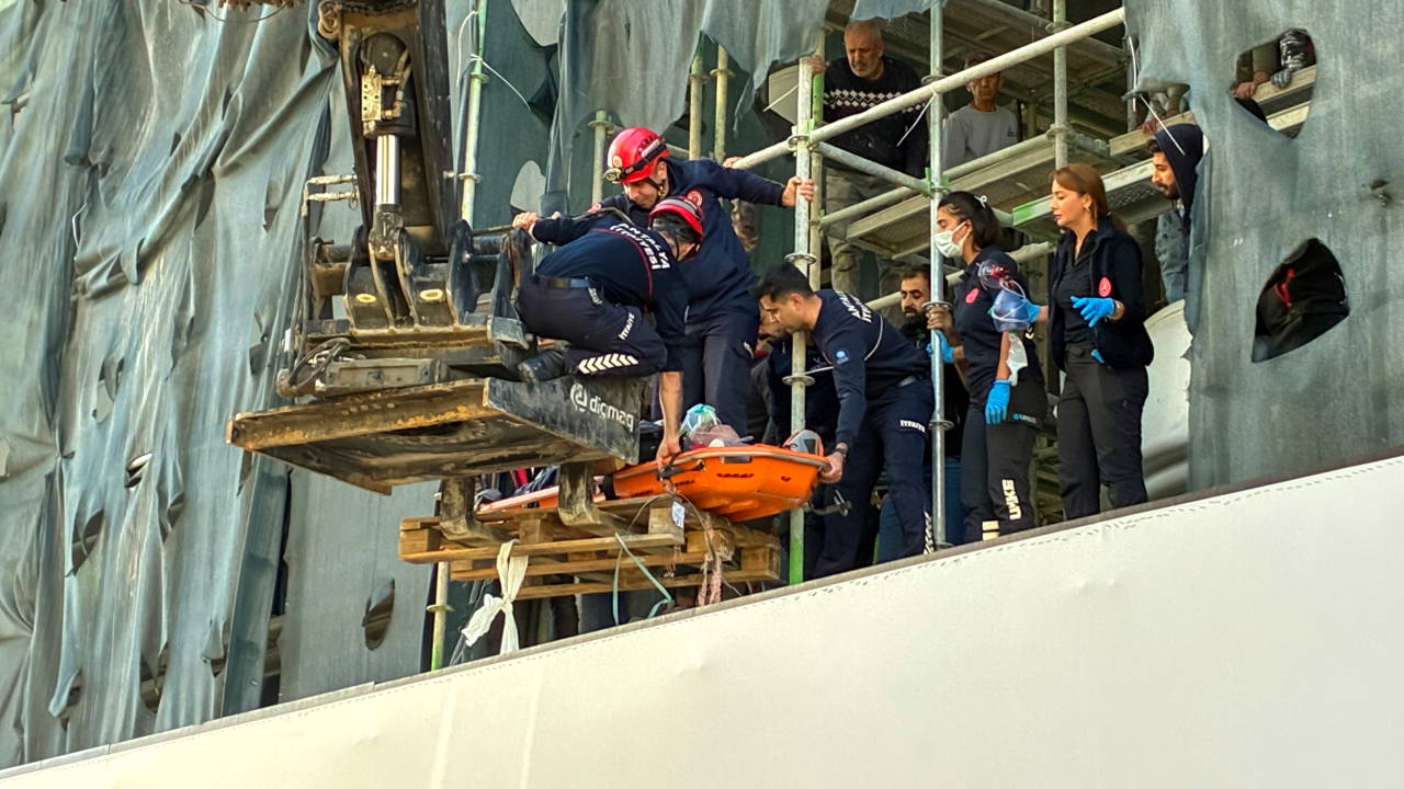 İşçi, inşaatın 5'inci katından 2'nci kata düştü 