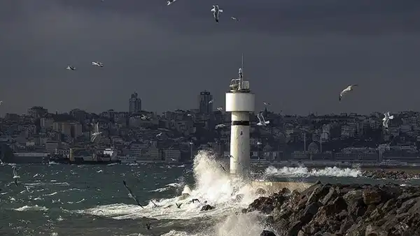 AKOM'dan İstanbul için 'poyraz' uyarısı: Rüzgar kuvvetlenecek