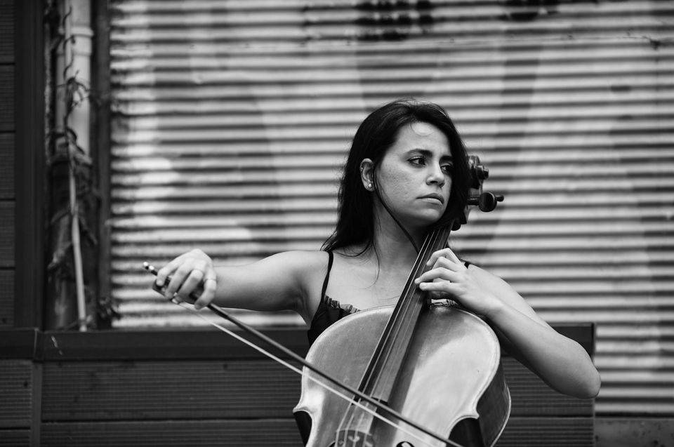 Haber: Viyolonsel ile Sınırlar Ötesinde