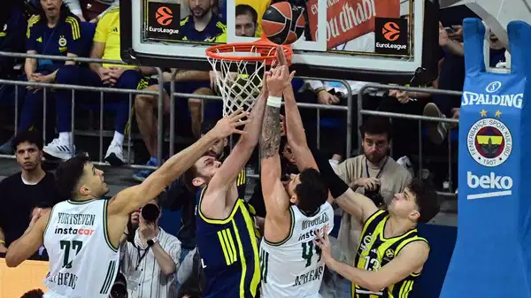 Seri sona erdi: Fenerbahçe Beko, Ergin Ataman'lı Panathinaikos'u geçemedi!