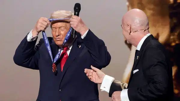 Trump'a 'Barış Ödülü' verilmişti: FIFA'ya siyasi tarafsızlığın ihlali suçlaması!