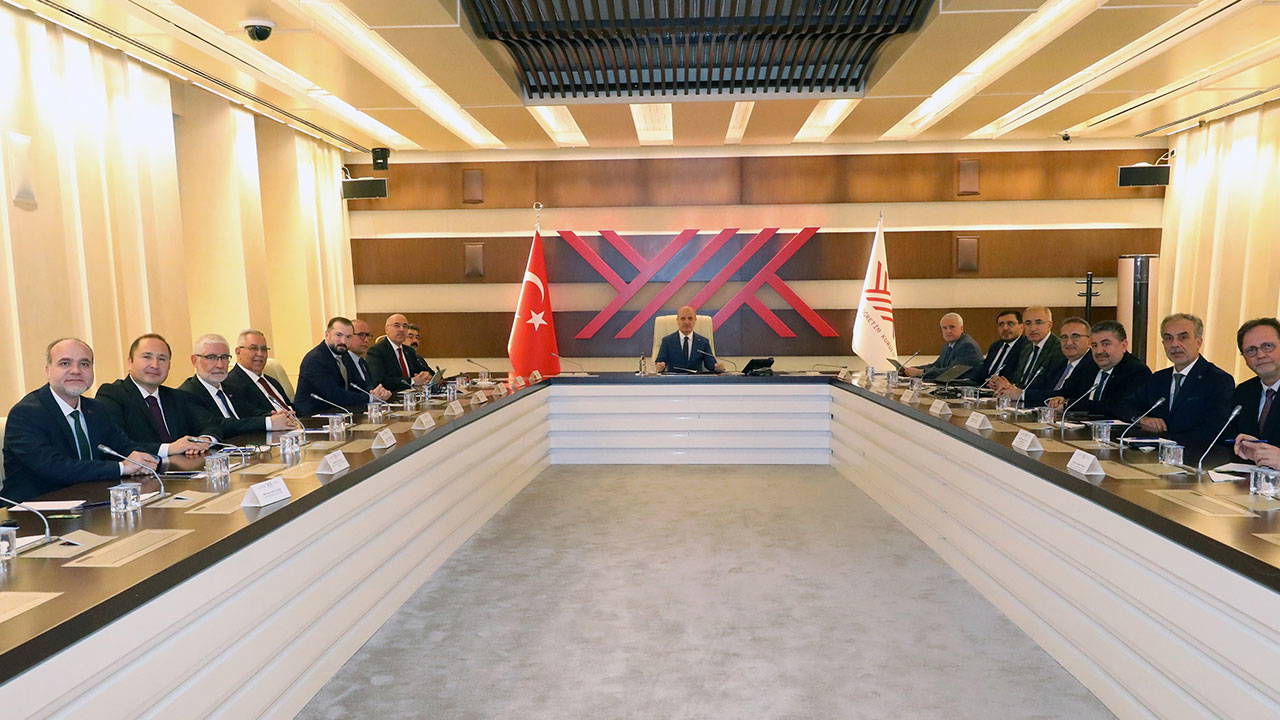 Atanmaları tepki çekmişti: Rektörler mazbatalarını aldı