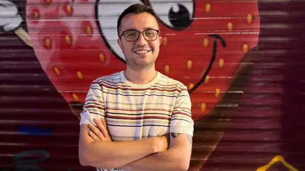 Ankara'da ev baskınları... Gazeteci Yıldız Tar gözaltına alındı