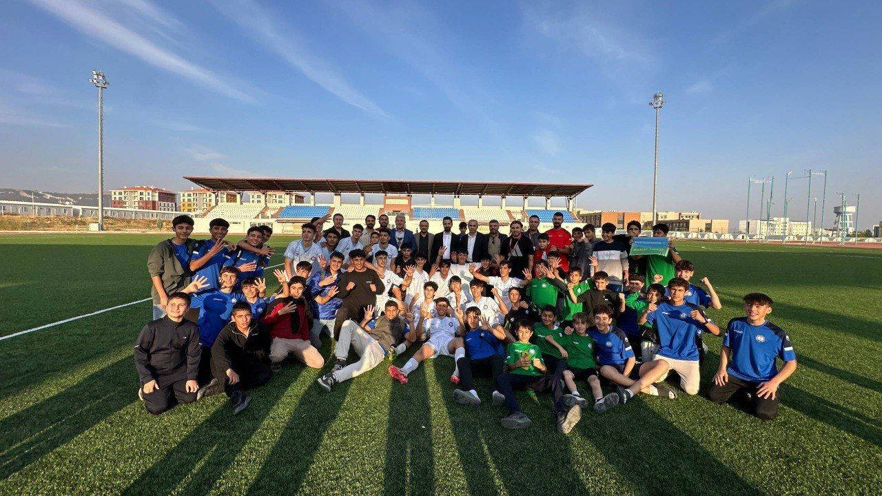 Adıyaman Belediyespor Yerel Lig’de şampiyon oldu