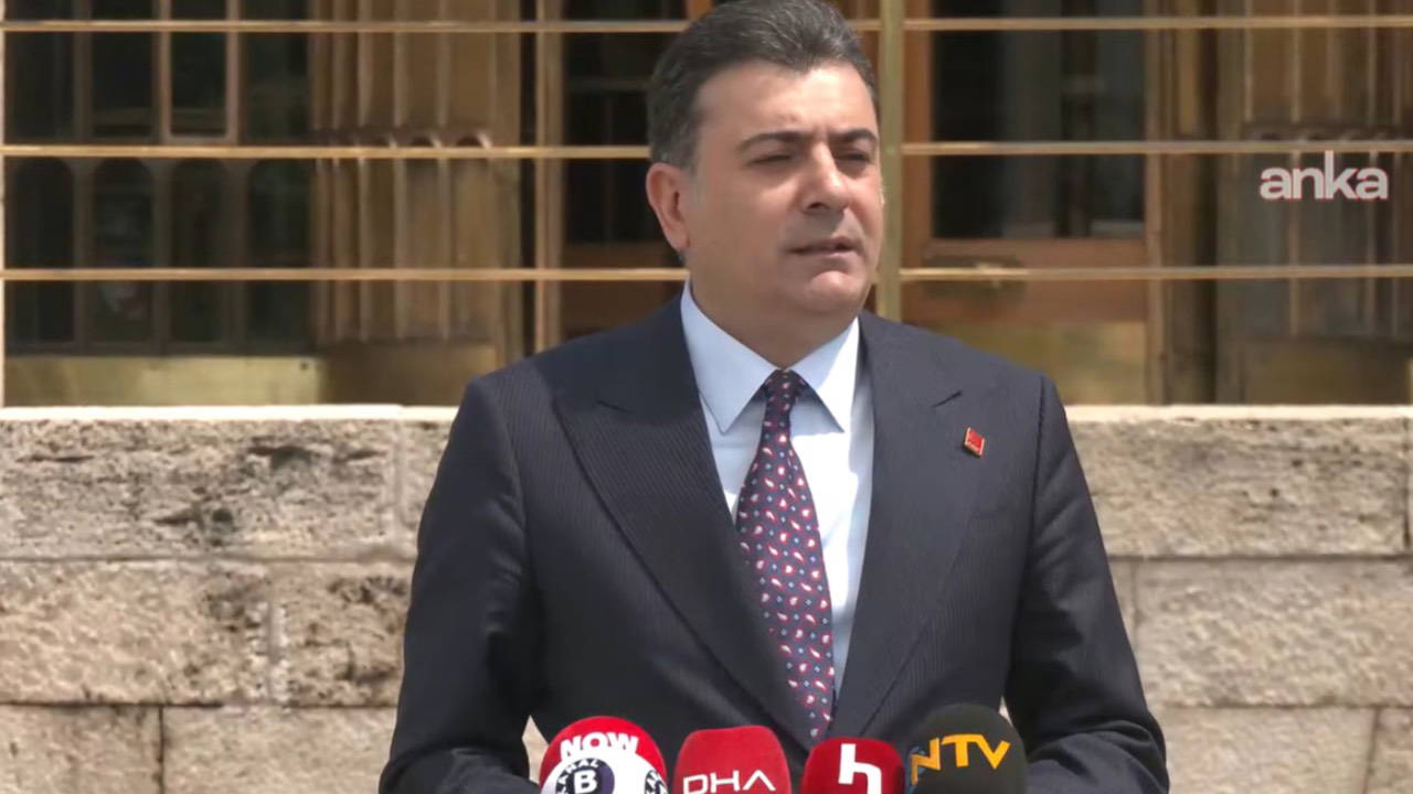 Twenty-eight CHP Party Council members resign, citing a political and legal crisis