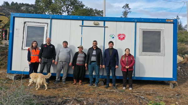Gazipaşa Belediyesi’nden ihtiyaç sahibi yurttaşa konteyner ev desteği