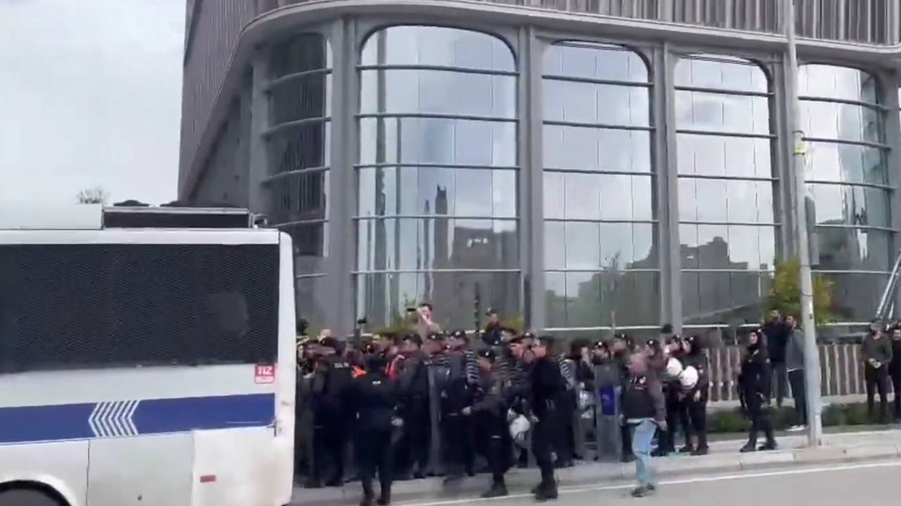 İstanbul Finans Merkezi'nde Halkbank şantiyesinde çalışan işçilere gözaltı