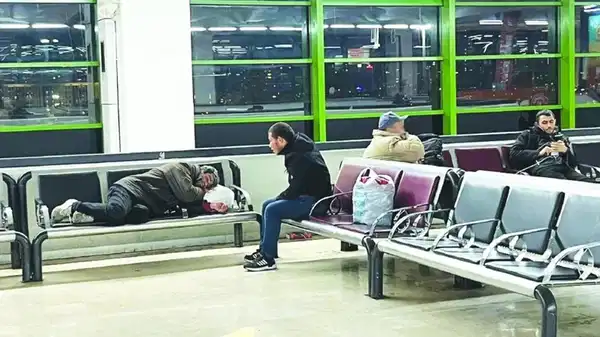 Ankara Büyükşehir Belediyesi, otogarda yaşayan yurttaşları barınma evlerine yerleştirdi