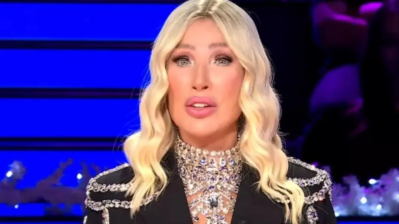 Seda Sayan: 'Çorapsız bacak görmek istemiyorum!'