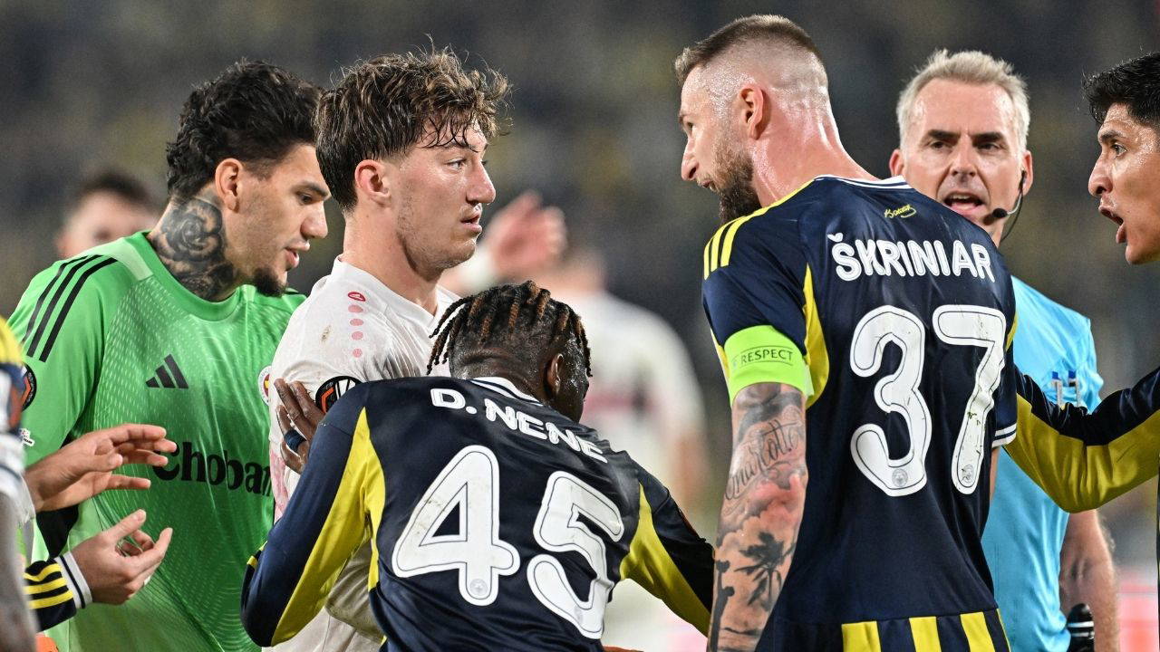 Kadıköy'de maç sonu ortalık karıştı!