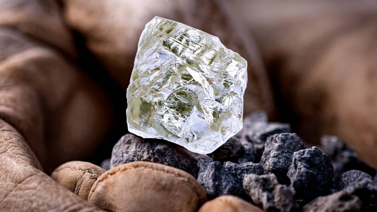 Aşkın taşı mı, kamburu mu?