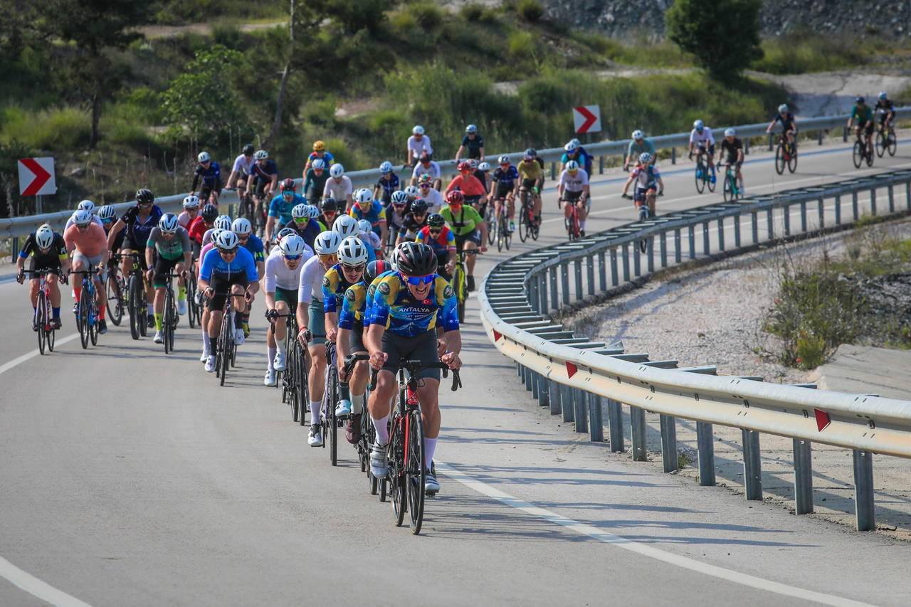 AKRA Gran Fondo Antalya’da madalyalar sahiplerini buldu
