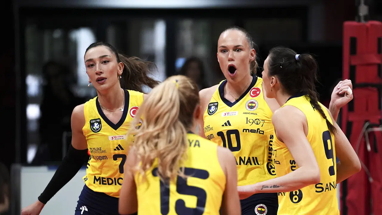 Fenerbahçe Medicana, İlbank'ı geçti: Seriyi 9 maça çıkardı