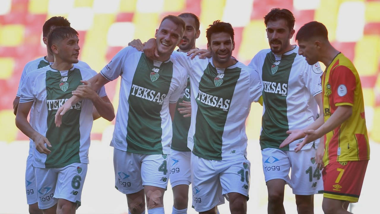 Bursaspor'dan lige 8 gollü başlangıç!
