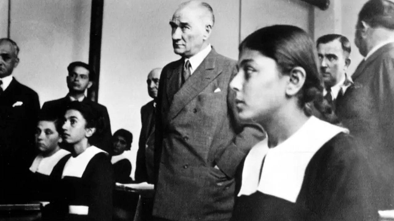 Geleceğin ışığına miras: Atatürk'ün çocuklar ile ilgili sözleri...