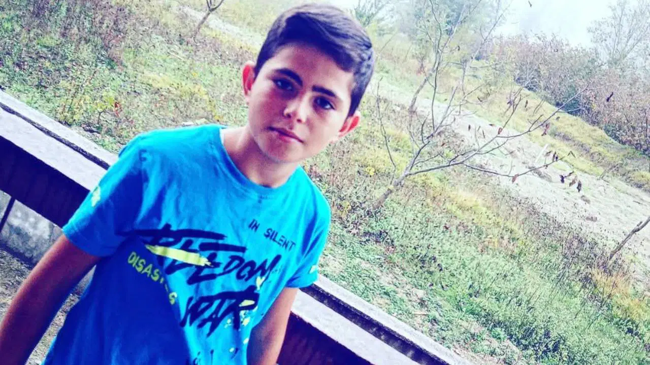 1 ay önce babasını kaybeden 15 yaşındaki çocuk kalp krizinden öldü