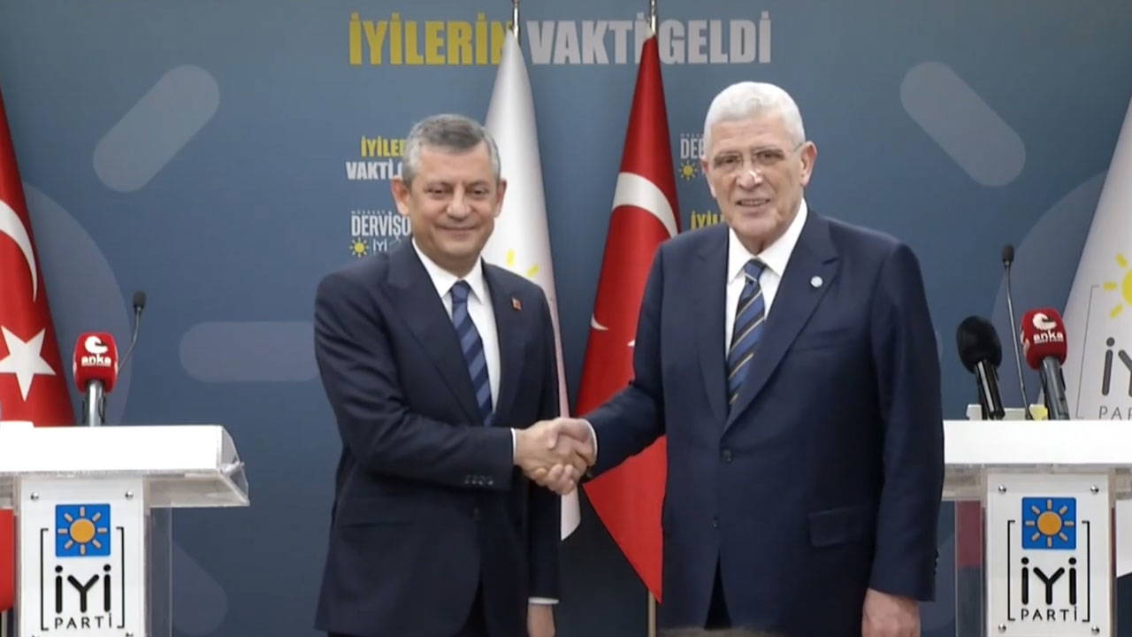 Son Dakika... Özgür Özel, Müsavat Dervişoğlu'nu ziyaret etti