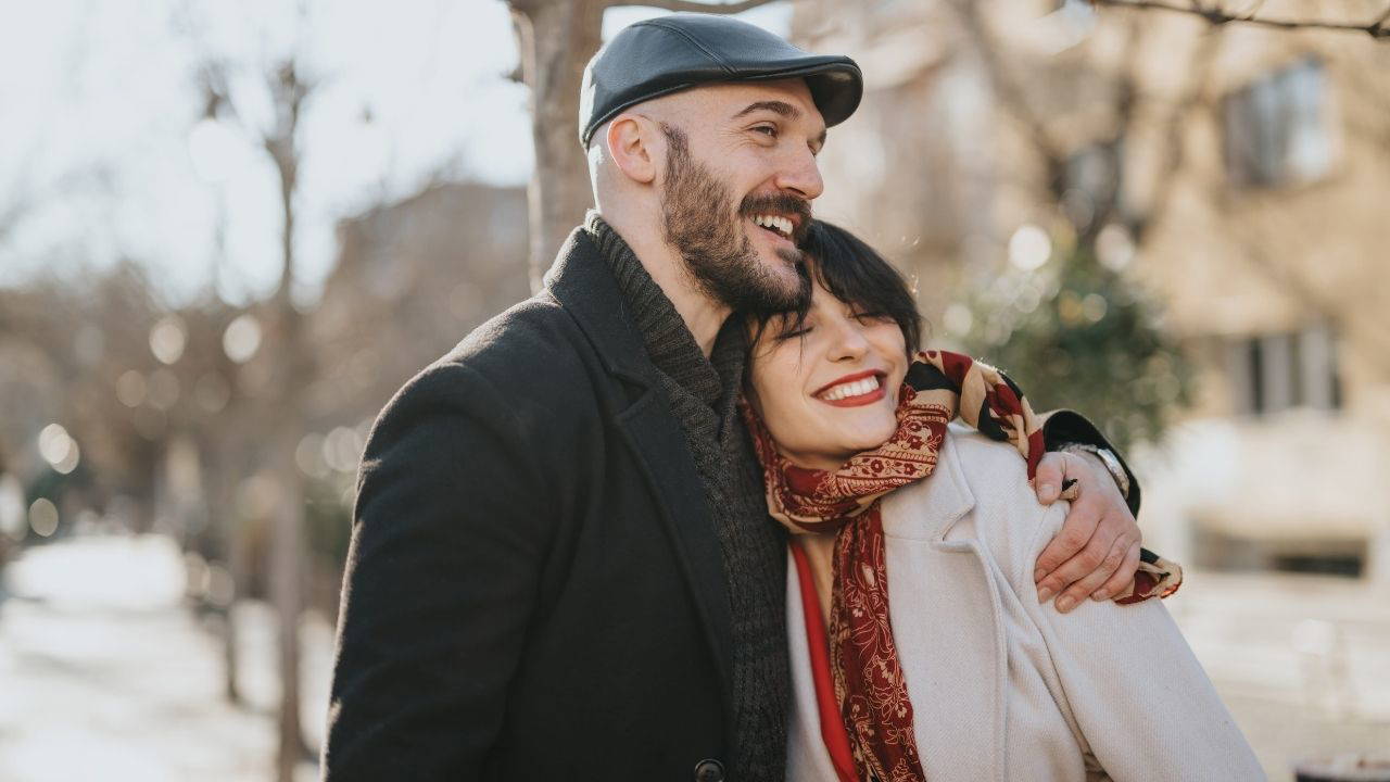 Romantizmi hareketleriyle gösteren 5 burç: Bu burçlar sözleriyle değil davranışlarıyla konuşuyor...