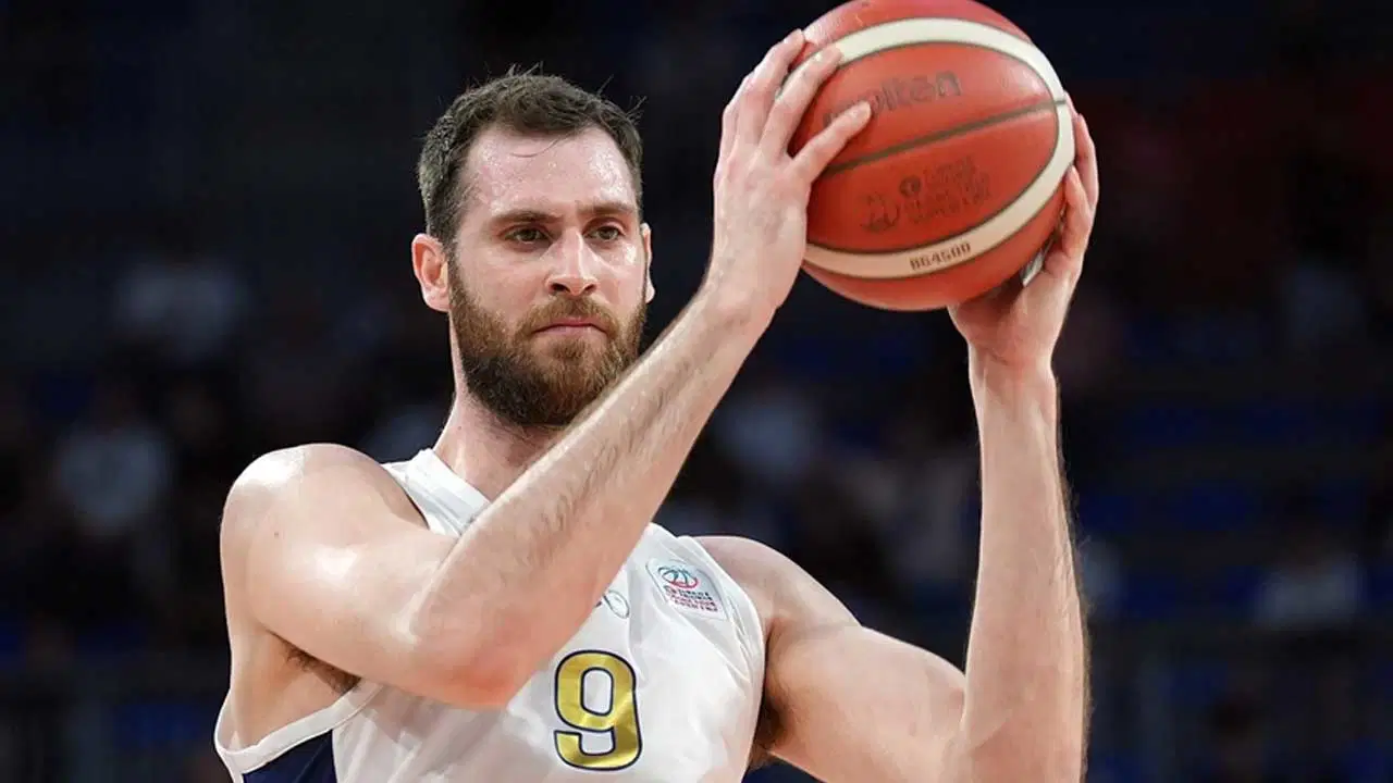 Anadolu Efes Georgios Papagiannis'i transfer etti!