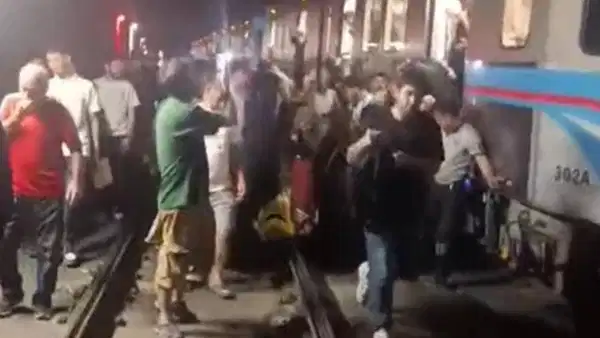 Bayrampaşa'da trafoda patlama: Tramvay seferleri aksadı