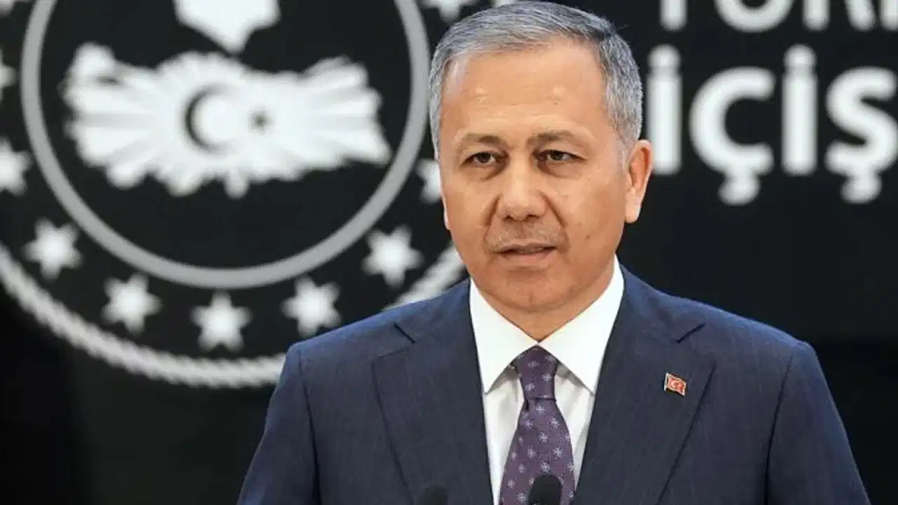 Bakan Yerlikaya duyurdu... 10 ilde 5 ayrı organize suç örgütüne operasyon: 38 tutuklama!