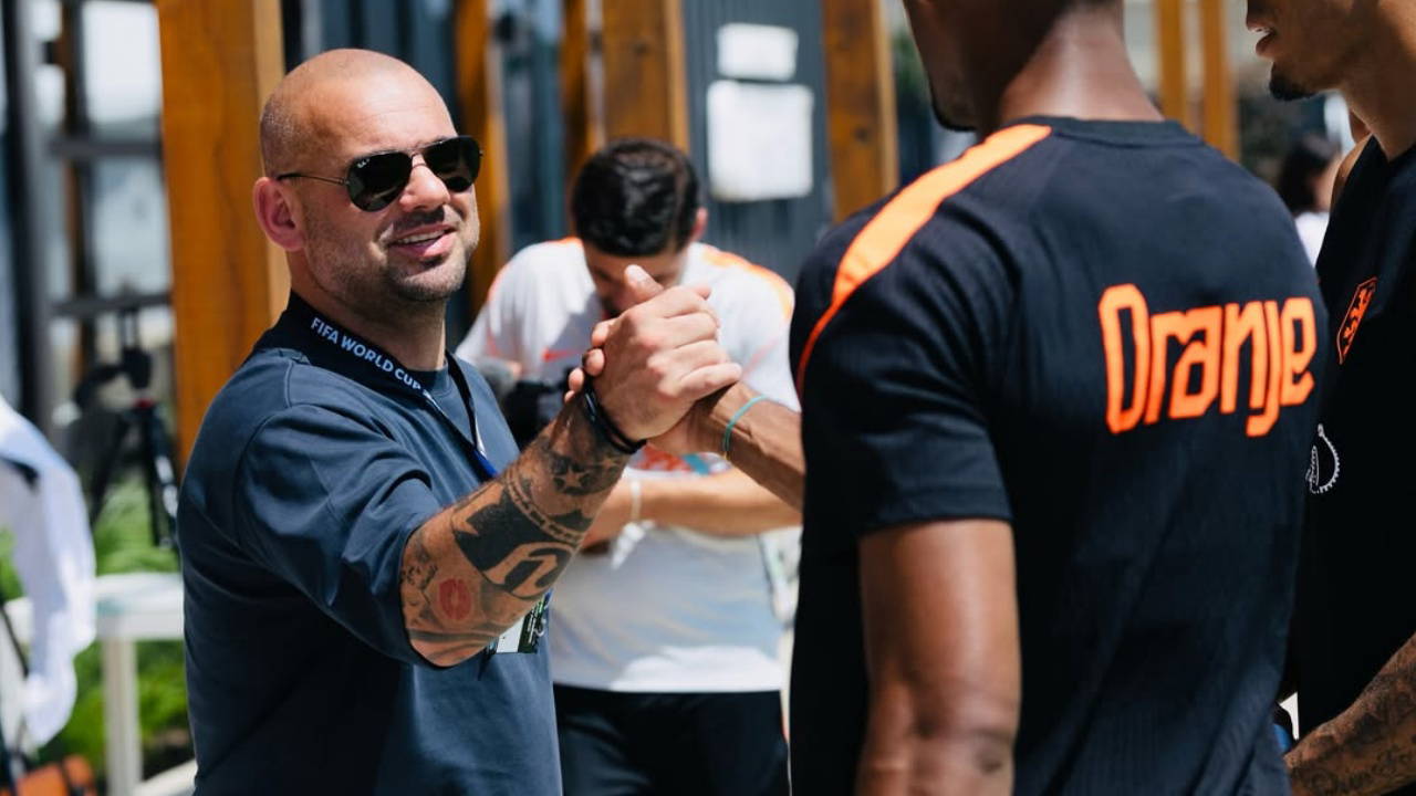 Wesley Sneijder'in değerli koleksiyonu açık artırmaya çıkıyor!