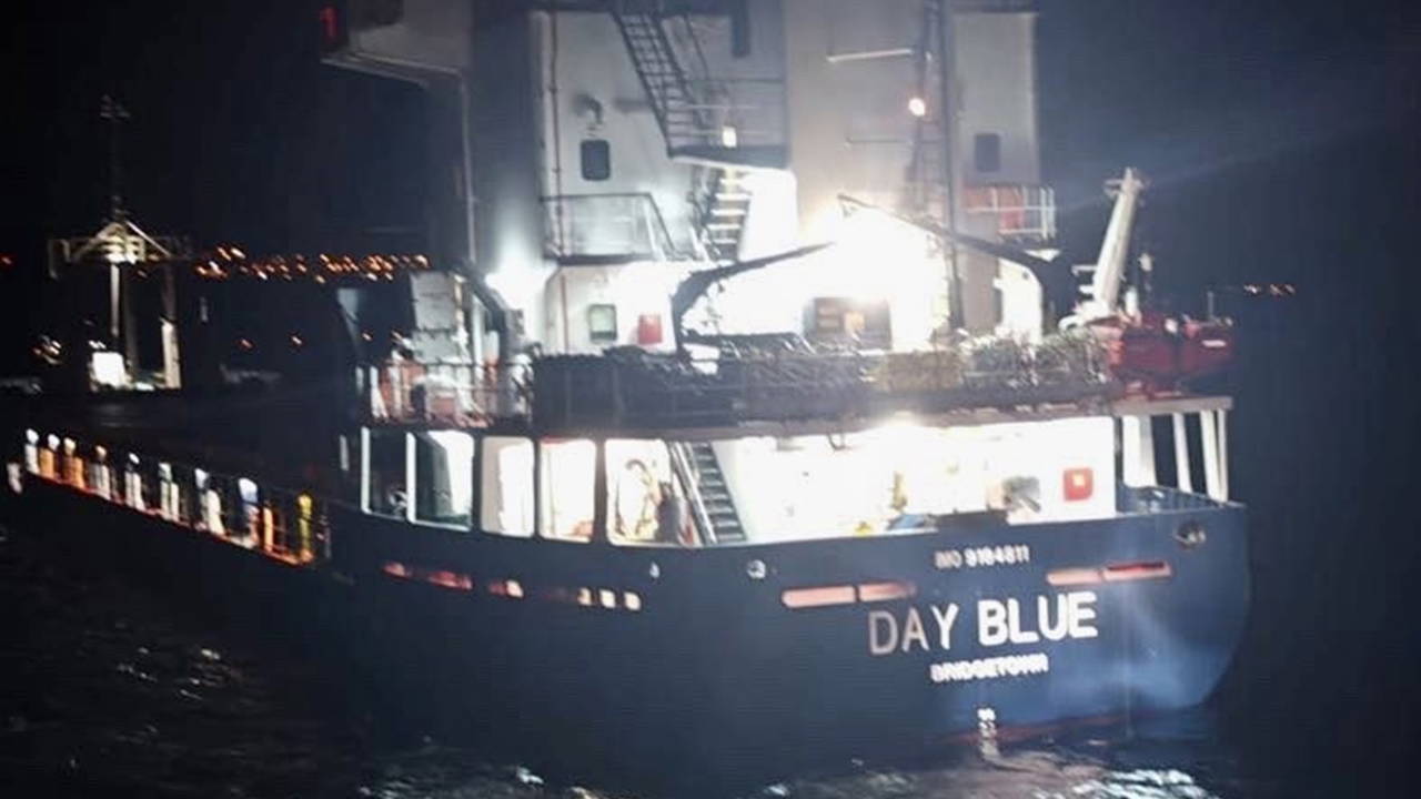 Çanakkale Boğazı’nda kargo gemisi makine arızası yaptı