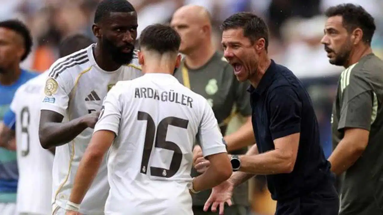 Xabi Alonso'dan Arda Güler'e tam not