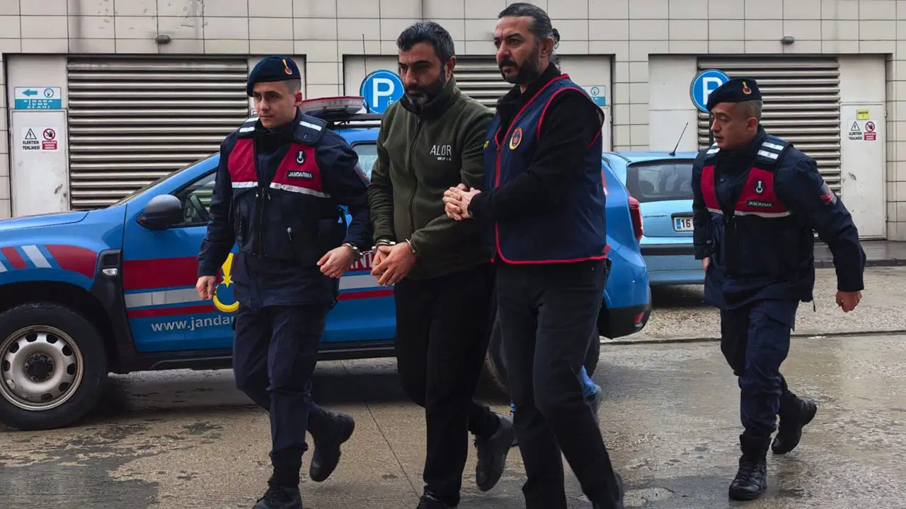 30 yıl hapisle aranan cezaevi firarisi bağ evinde yakalandı