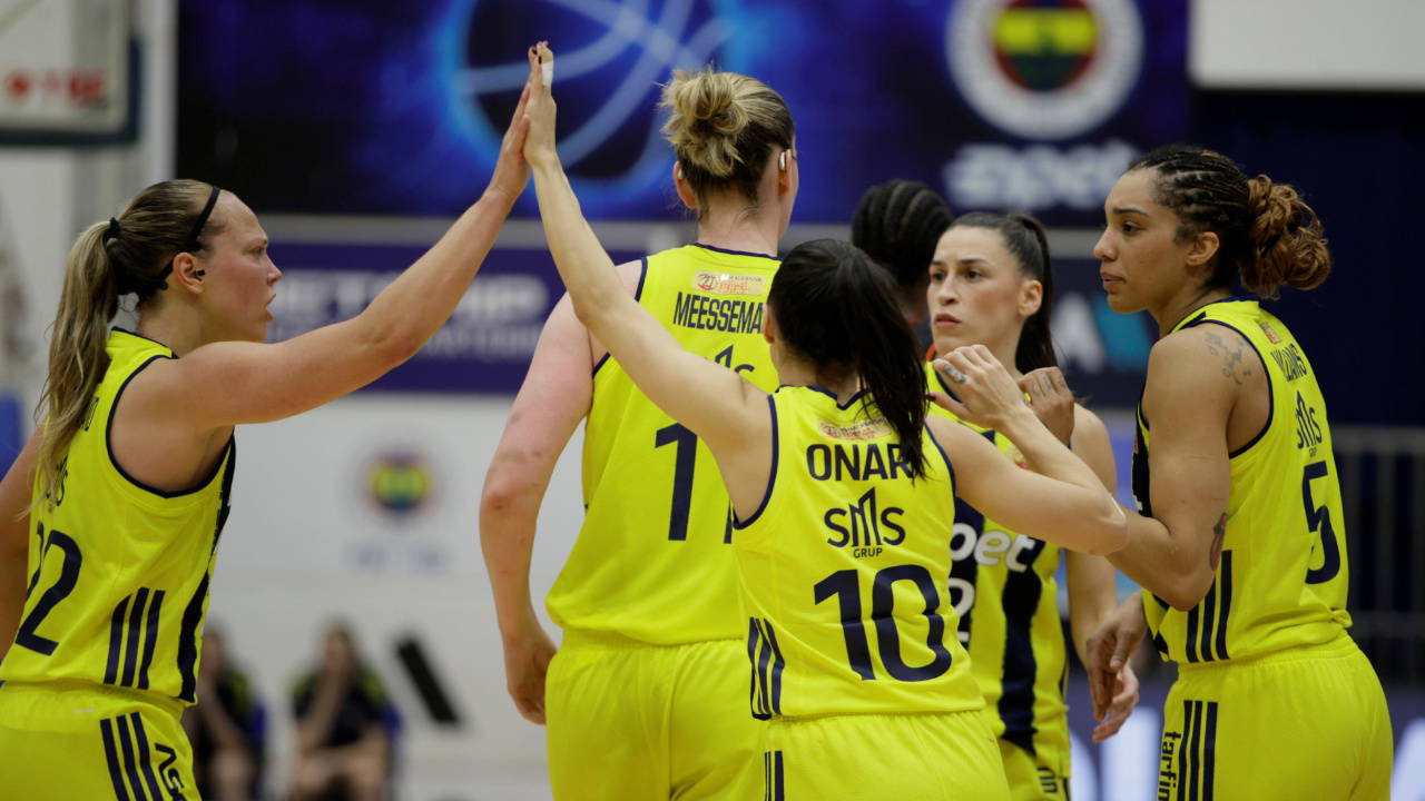 Fenerbahçe Opet yarı final serisinde öne geçti!