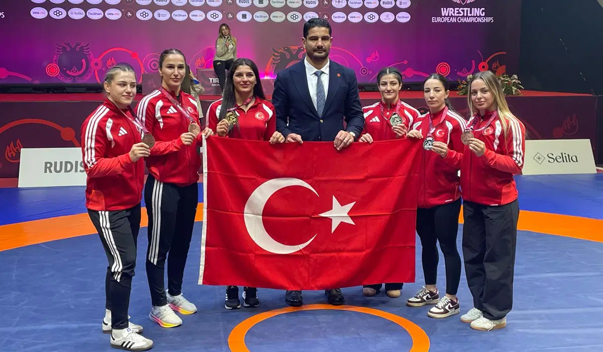 Kadın Güreş Milli Takımımız Avrupa ikincisi!